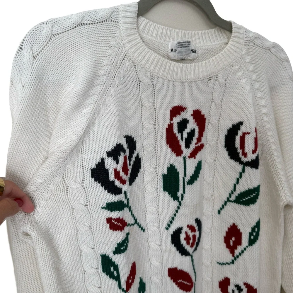 Vintage Alfred Dunner Floral Knit‎ Chunky Cottage White Crewneck Sweater Medium